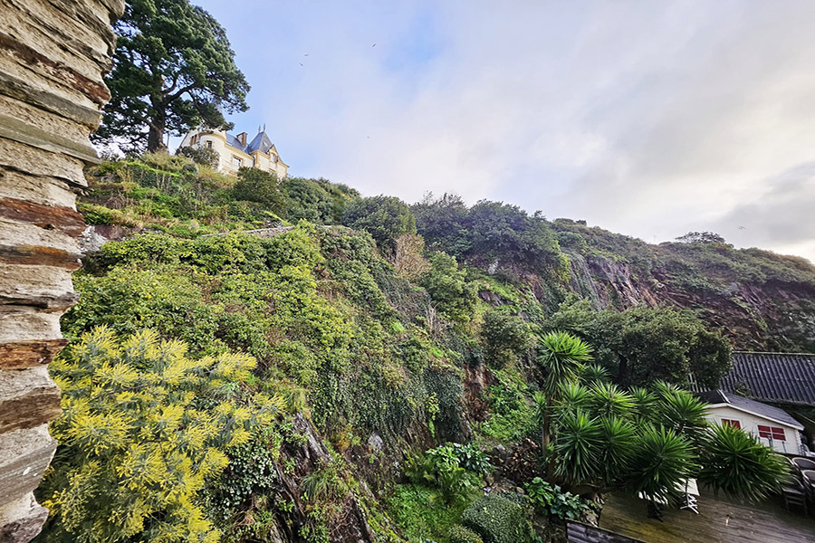 Vue de la falaise de Cancale